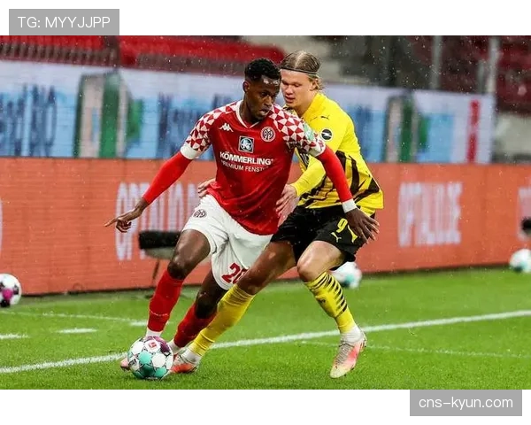 保级关键战：波鸿对阵美因茨，两队仅差两分